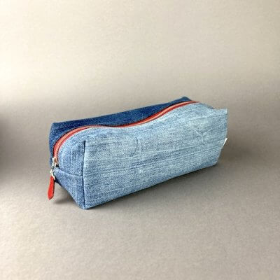 Upcycling Etui hell Jeans:dunkel
